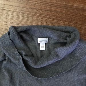 Motherhood Maternity Sweaters - Medium Motherhood Maternity Sweater Motherhood Maternity Sweaters - Medium Motherhood Maternity Sweater